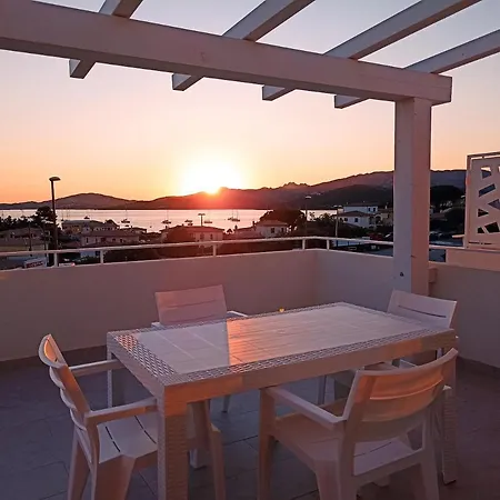 Welcomely - White Terrace - Condominio Acqualife Apartamento Cannigione